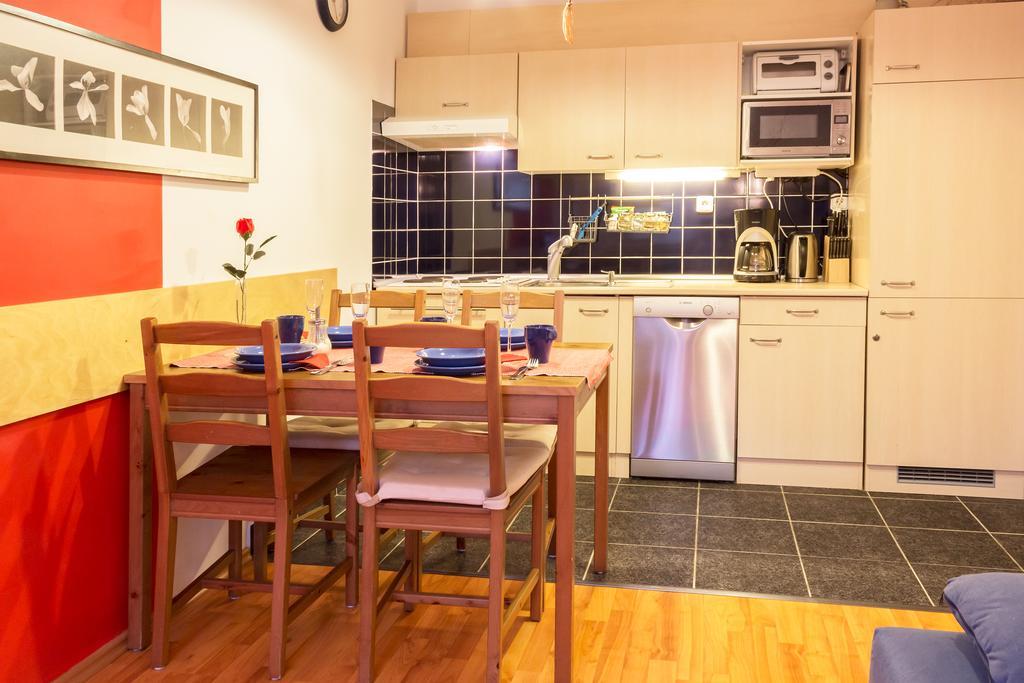 Apartmany Rokytka U Sjezdovky Рокитнице над Ийзероу Стая снимка