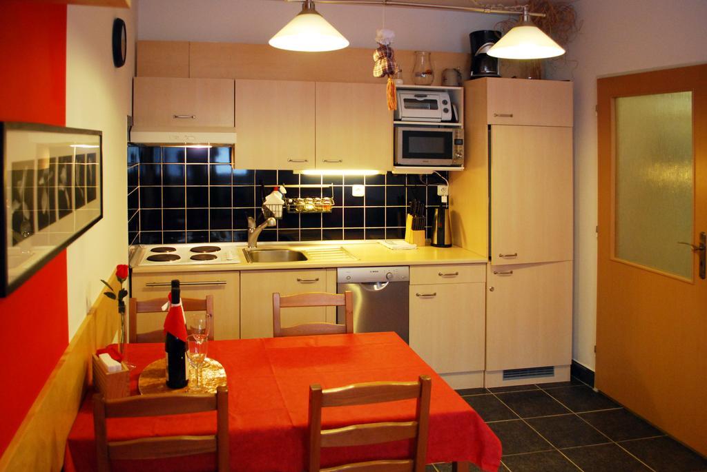 Apartmany Rokytka U Sjezdovky Рокитнице над Ийзероу Стая снимка
